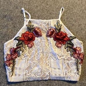 Lulu’s- Lace Crop Top w/ Flower embroidery